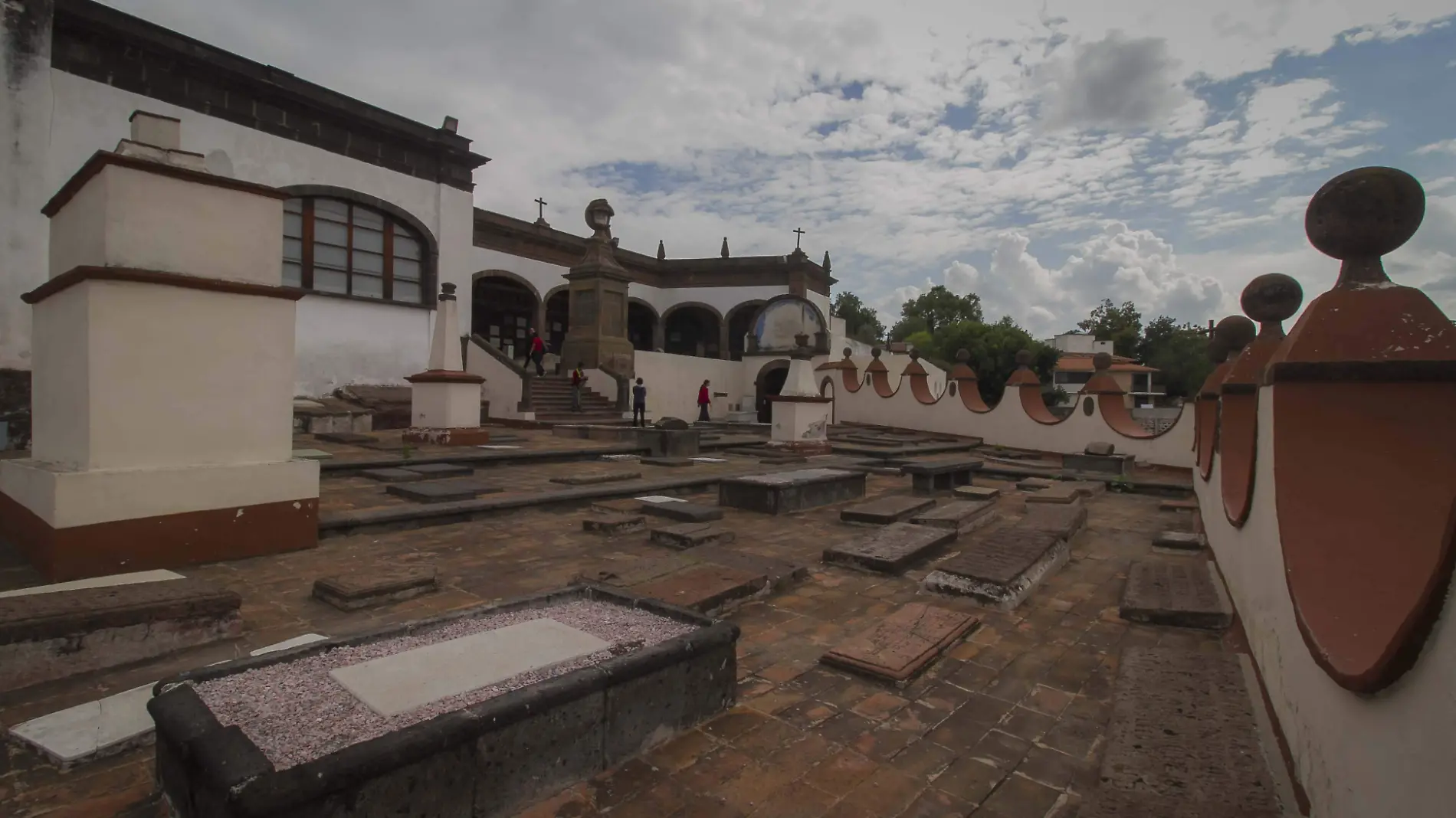 Intentaron robar piezas del Museo de la Muerte.  Archivo  El Sol de San Juan del R_o.